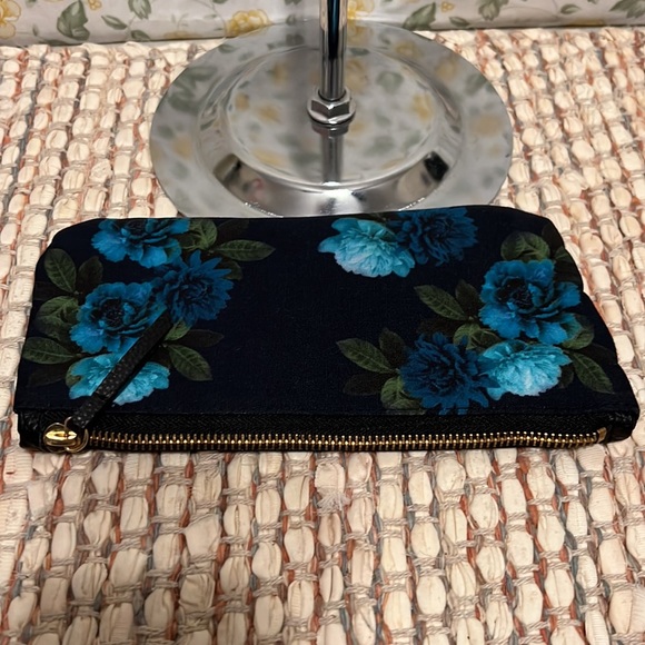 J.Jill Cosmetic zip pouch - Picture 4 of 4